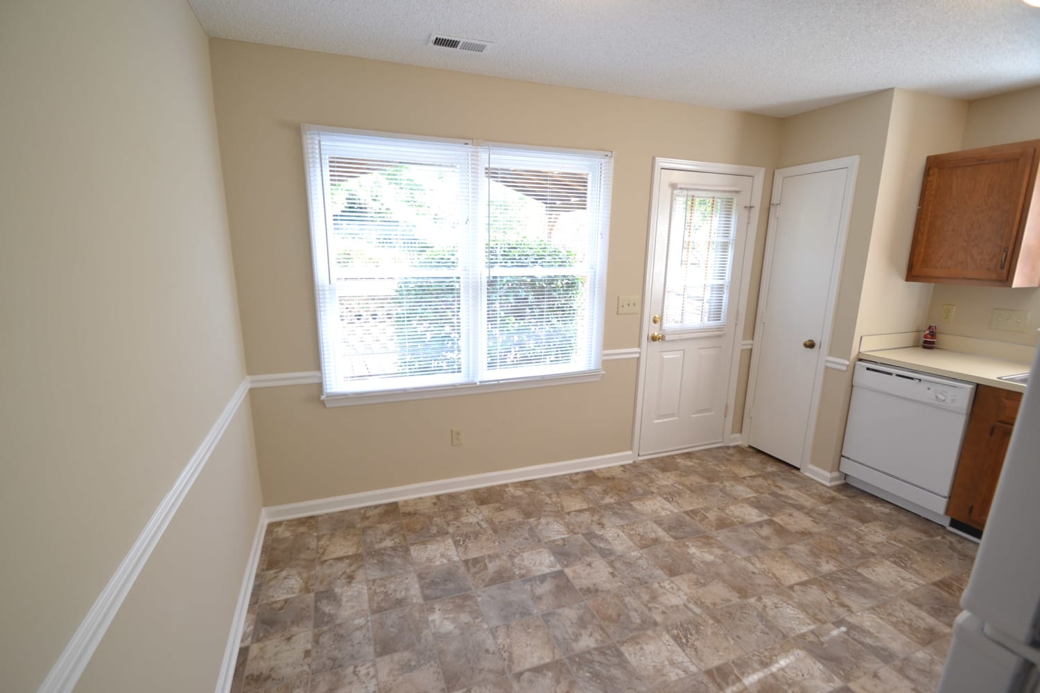 3518 Oxford Hill Ct photo 4