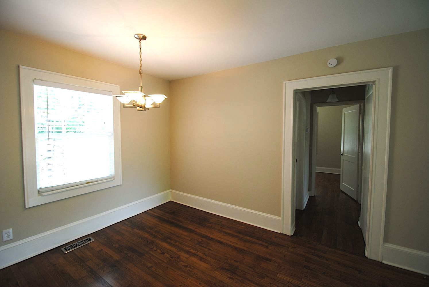 5027 Elder Ave photo 4