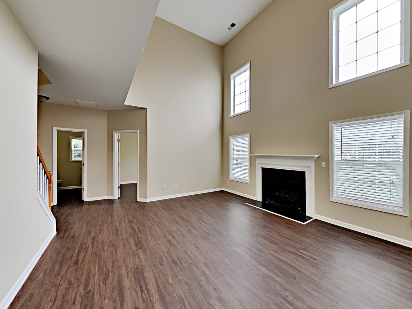 3401 Paxton Ridge Dr photo 5