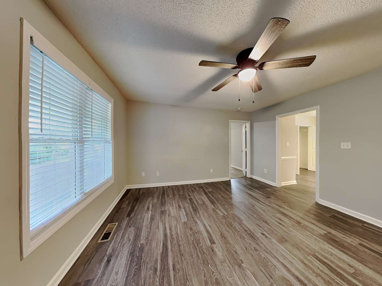 1057 Spawn Pl photo 4