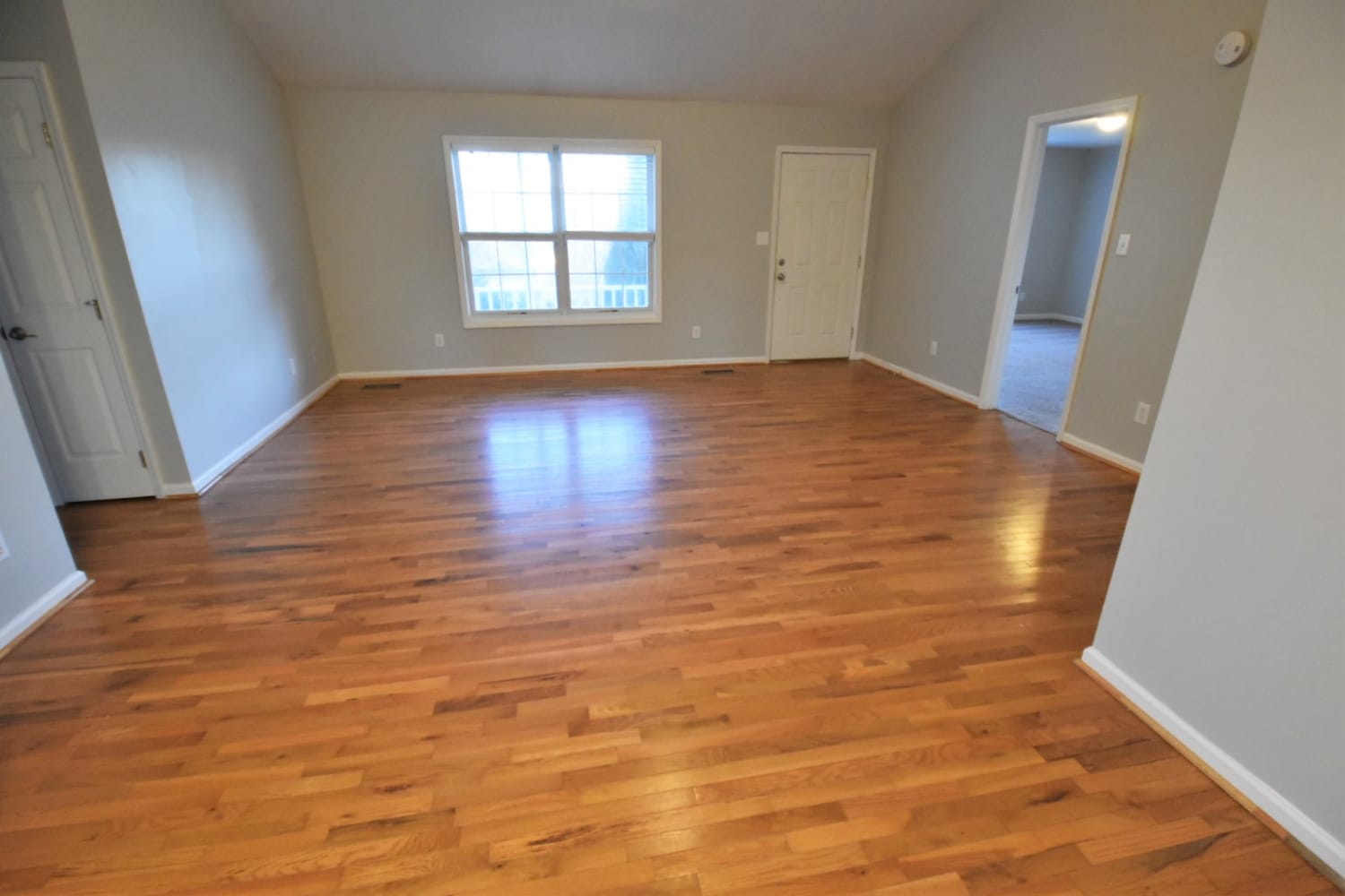 3996 Leinbach Dr photo 3