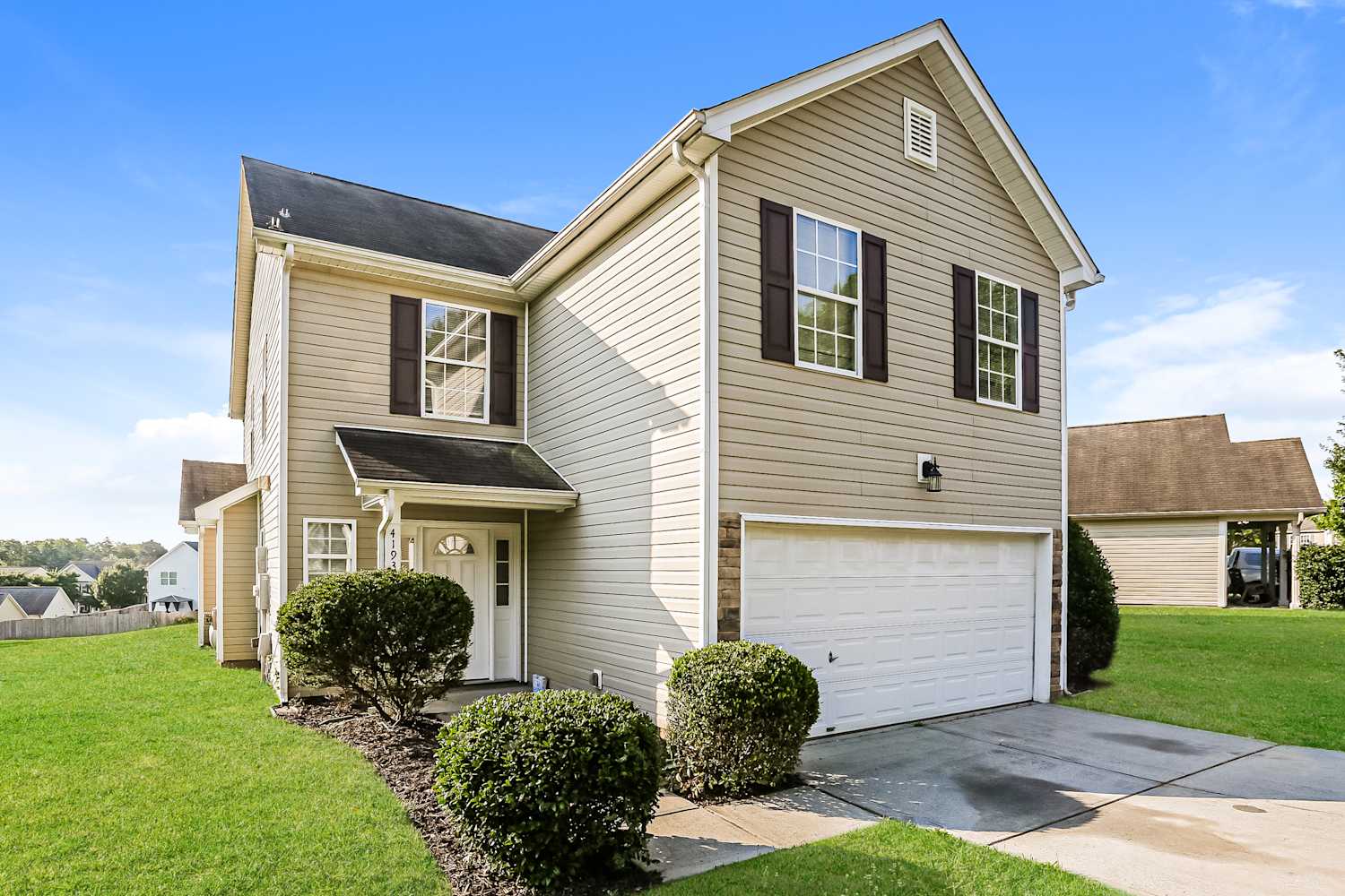 4193 Broadstairs Dr photo 5