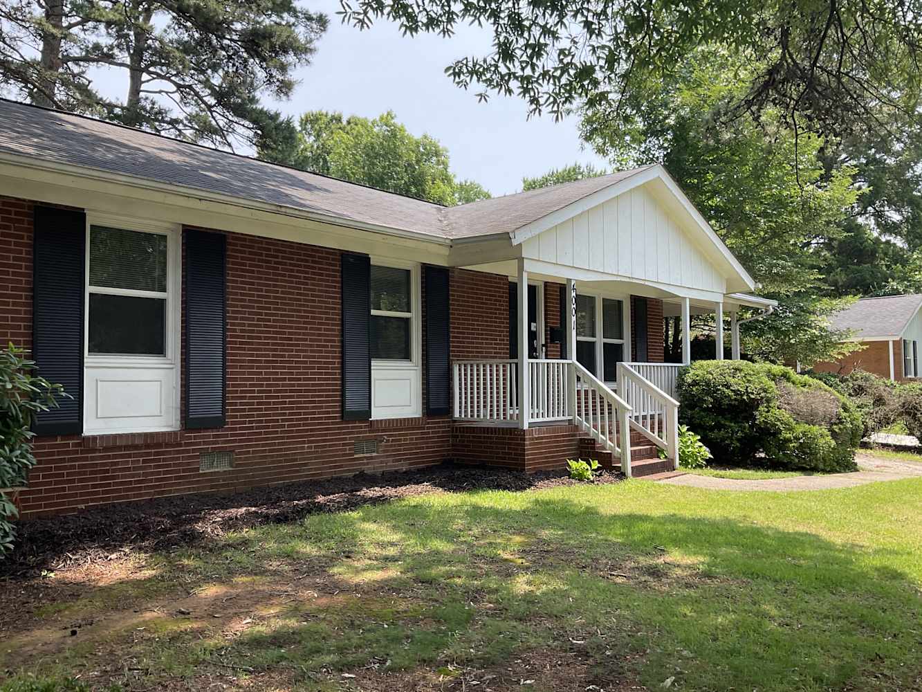 4001 Abbeydale Dr photo 2