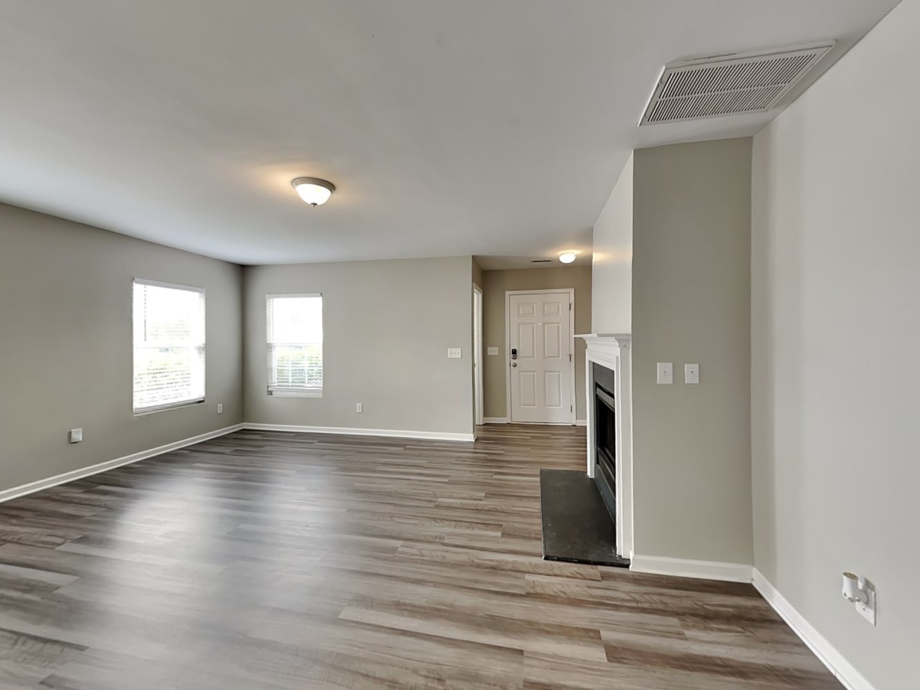 1117 Tellis Dr photo 4