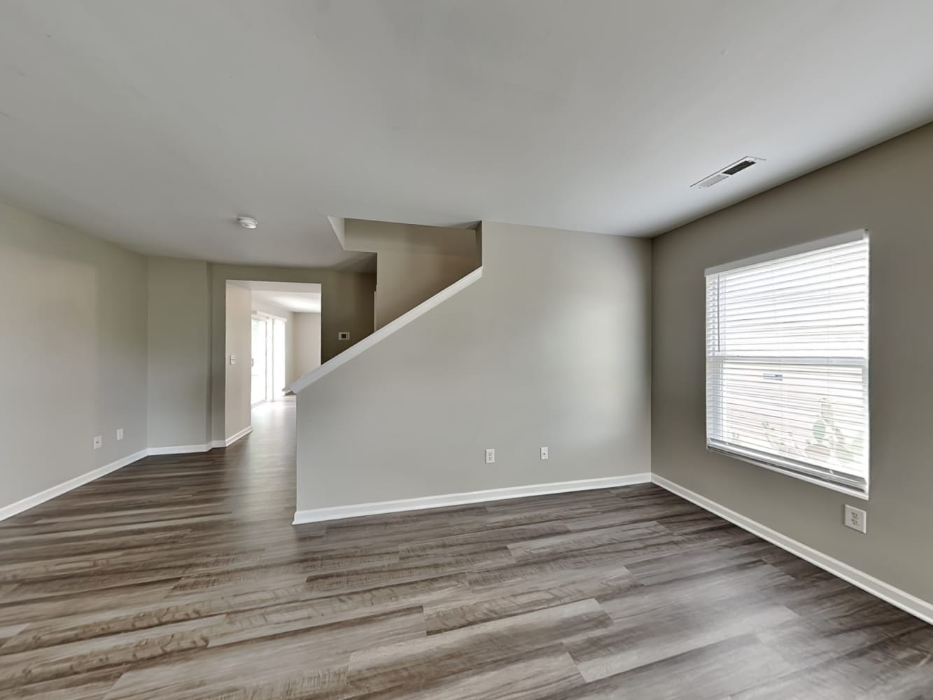 1117 Tellis Dr photo 5