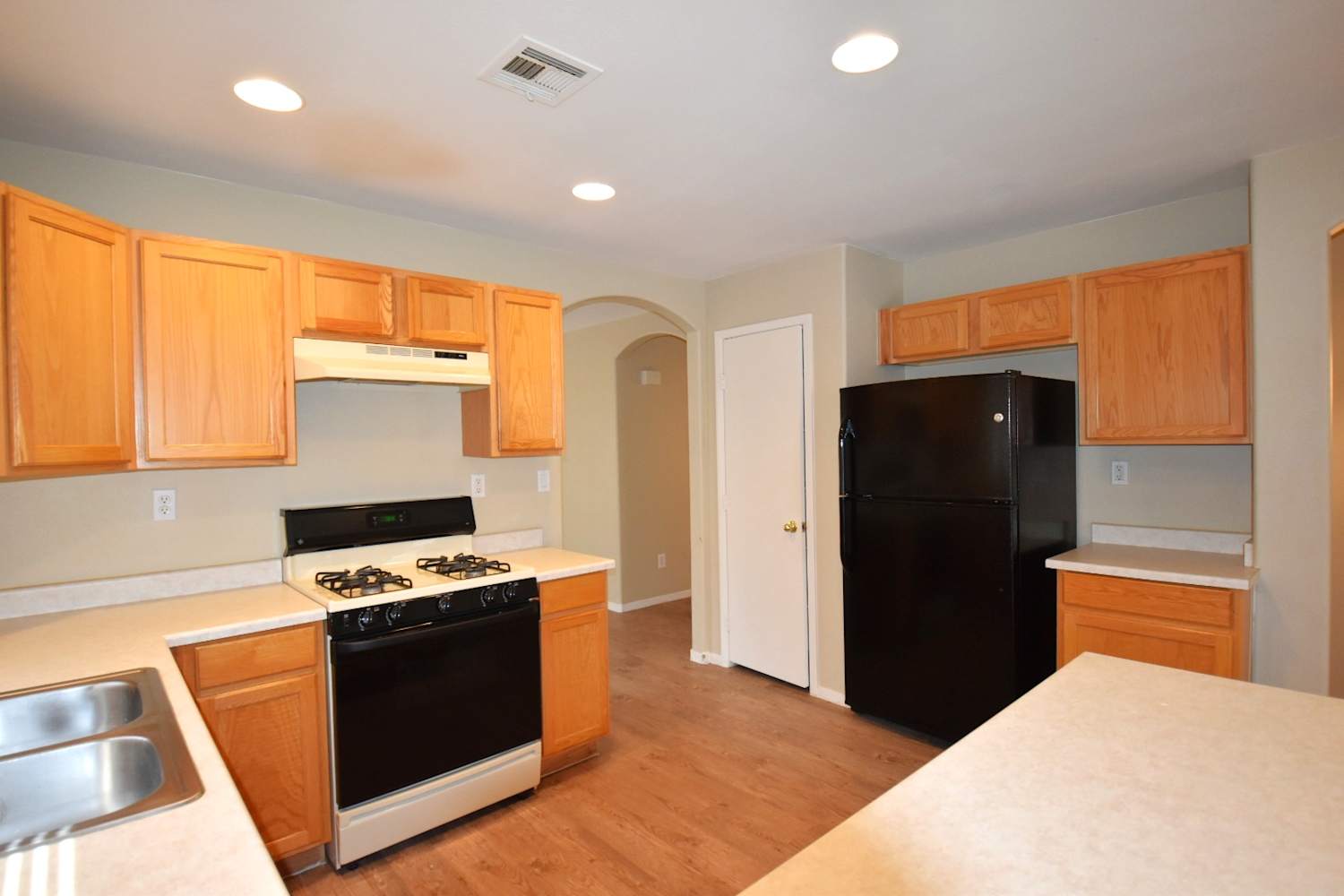 10922 Coppola St photo 4