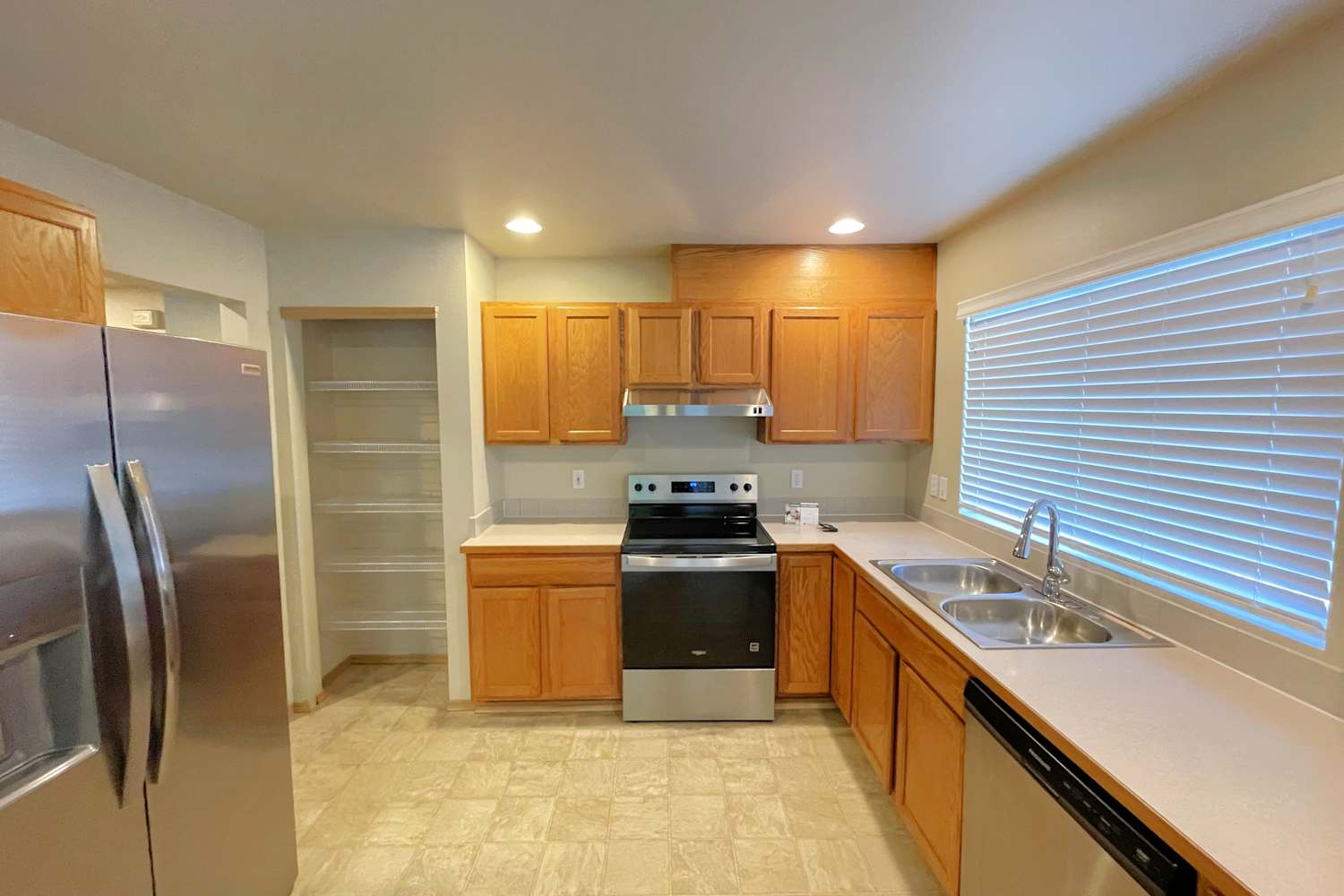 126 Forest Ct photo 4
