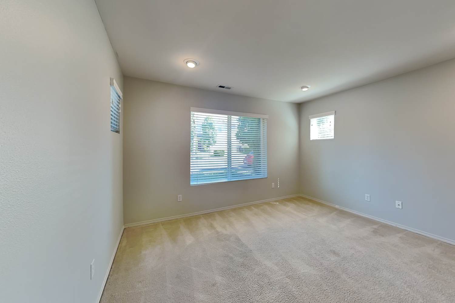 4006 153rd Pl SE photo 5