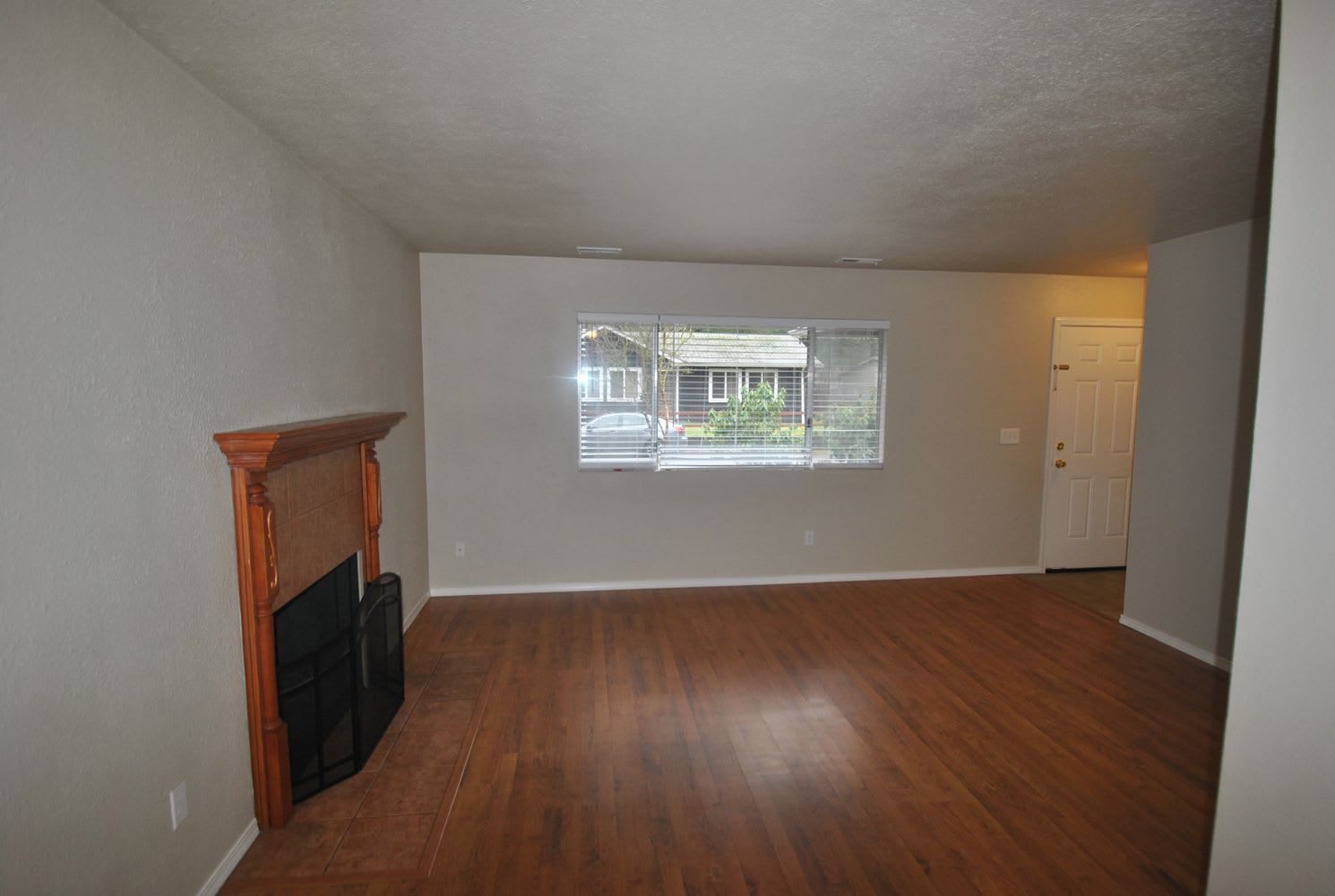 18702 SE 265th St photo 3