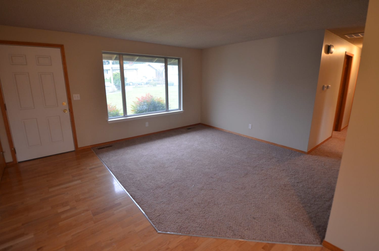 1709 Dogwood Dr SE photo 3
