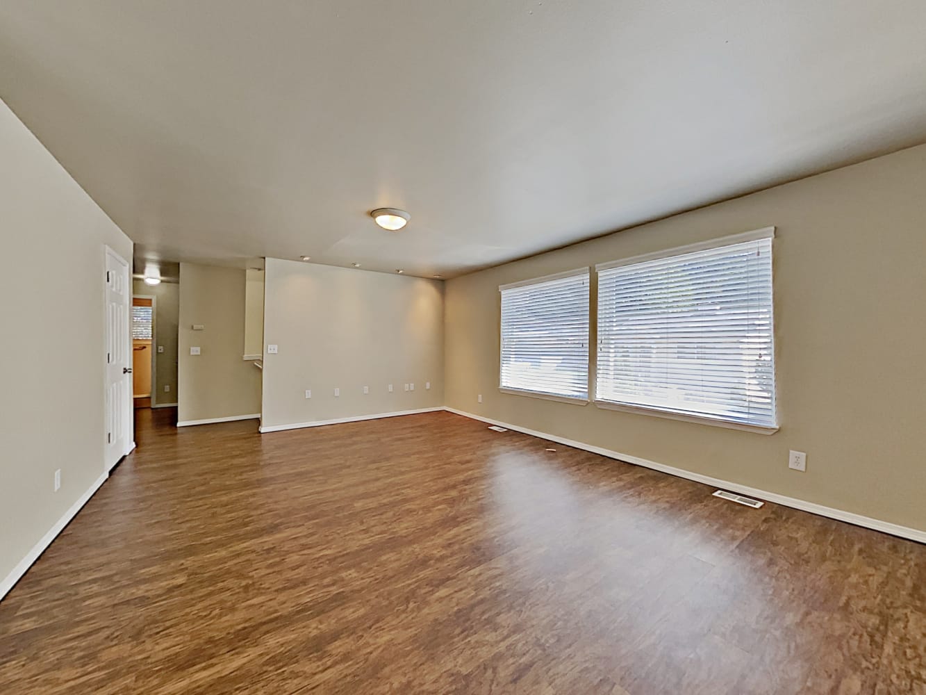 13732 SE 275th Pl photo 4