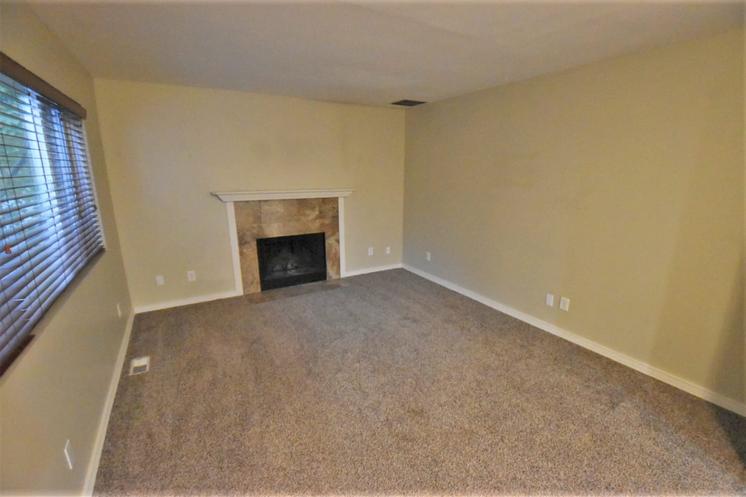 23002 SE 267th Pl photo 2