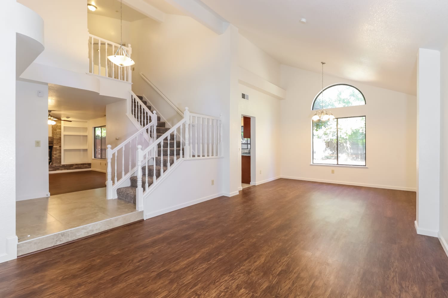 8186 Devon Park Ct photo 4