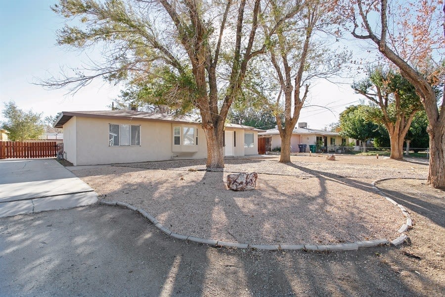 4546 W Ave L10 photo 2