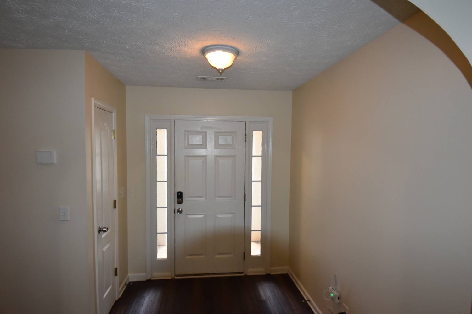 3060 Reynolds Run photo 2