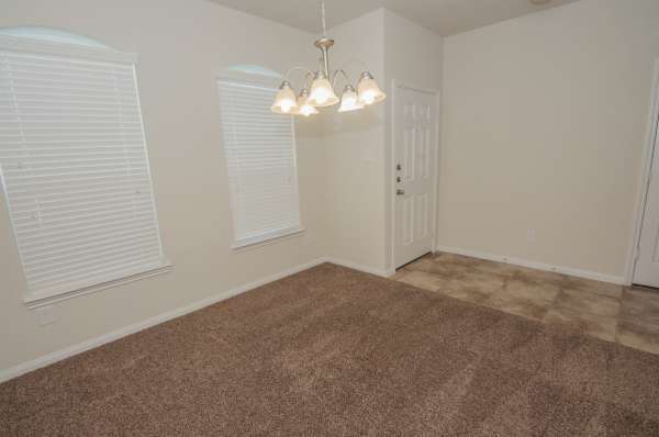 30631 Gardenia Trace Dr photo 2