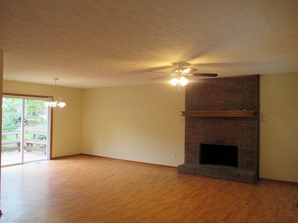 3142 Country Lake Dr photo 3