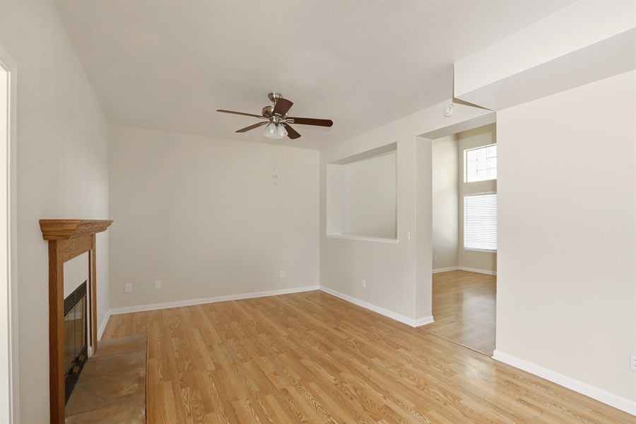 5537 Blue Sapphire Way photo 5