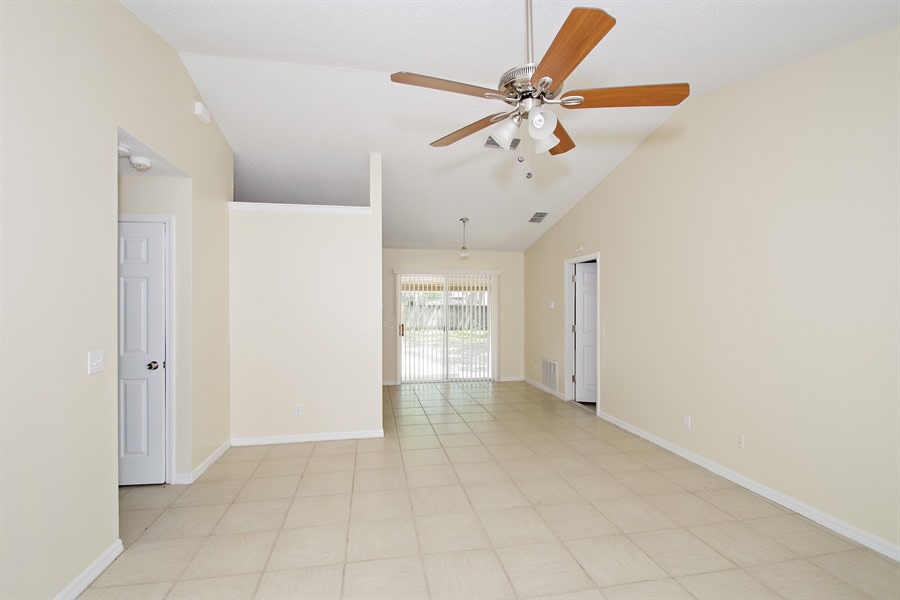320 San Lanta Cir photo 4