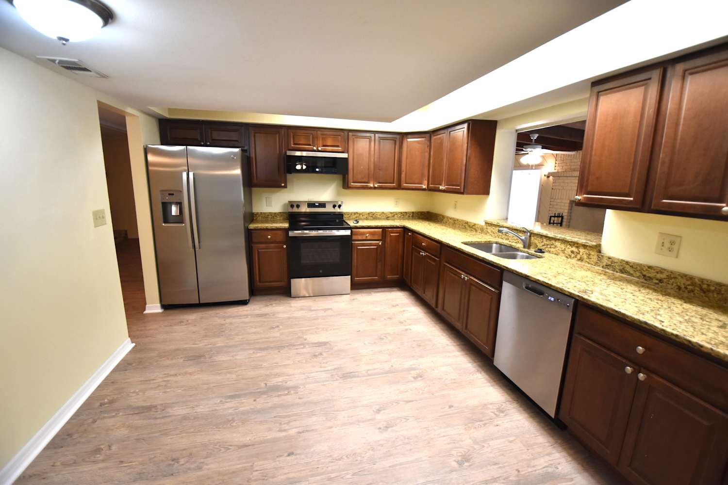 322 W Hornbeam Dr photo 5