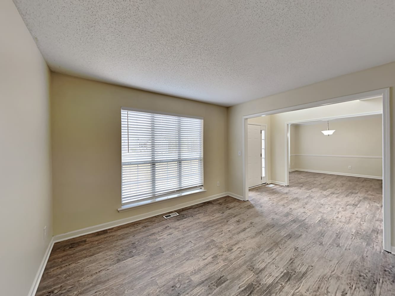 3295 Franklin Forest Dr photo 5