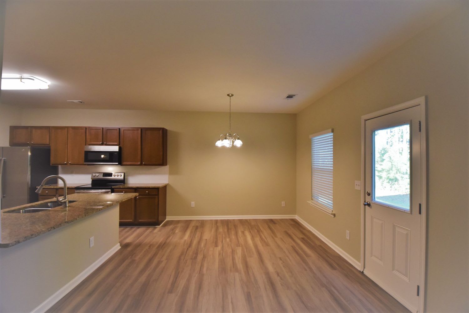 32 Black Diamond Dr photo 5