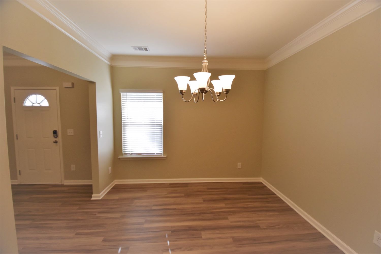 32 Black Diamond Dr photo 4