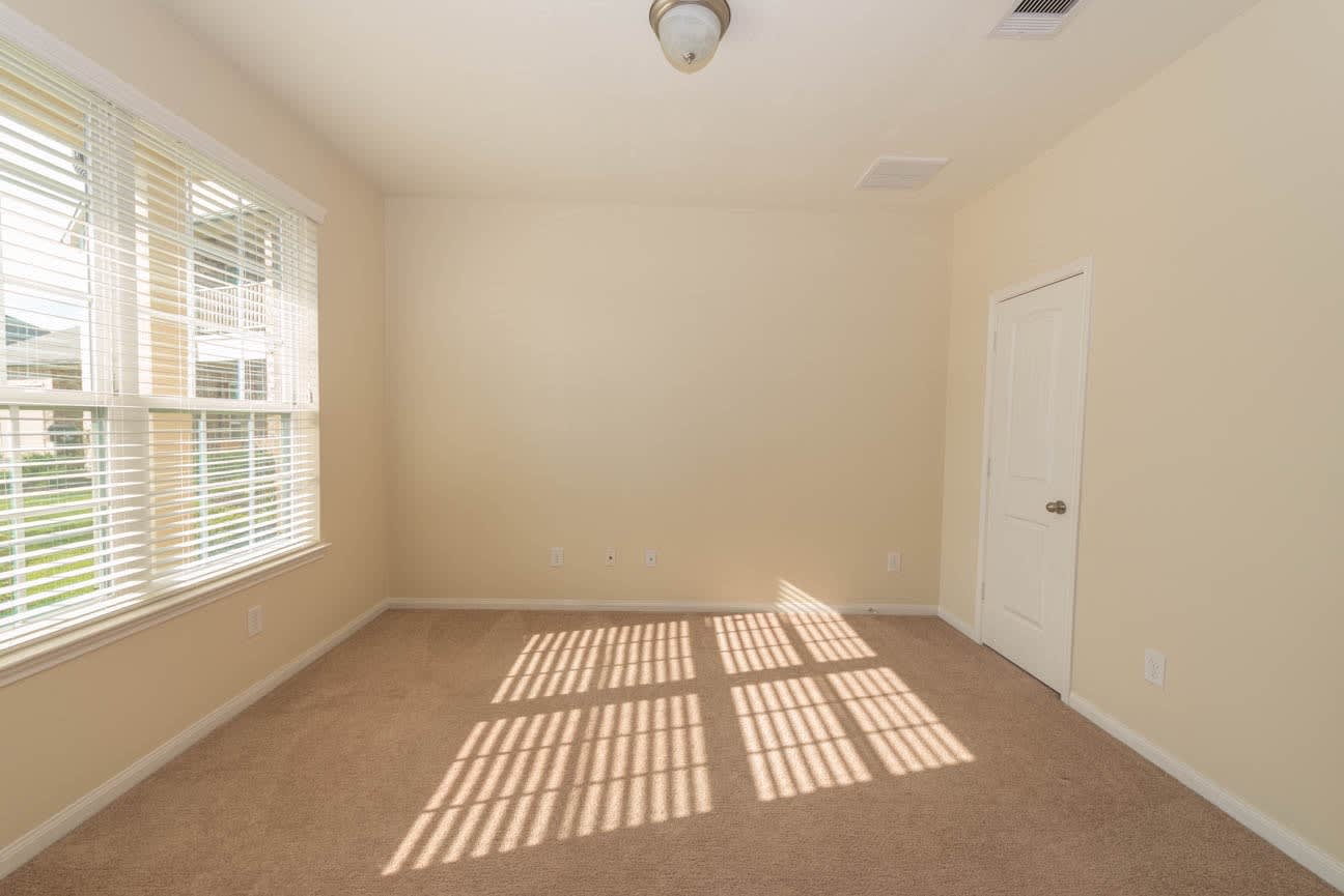 3330 Orchid Trace Dr photo 4