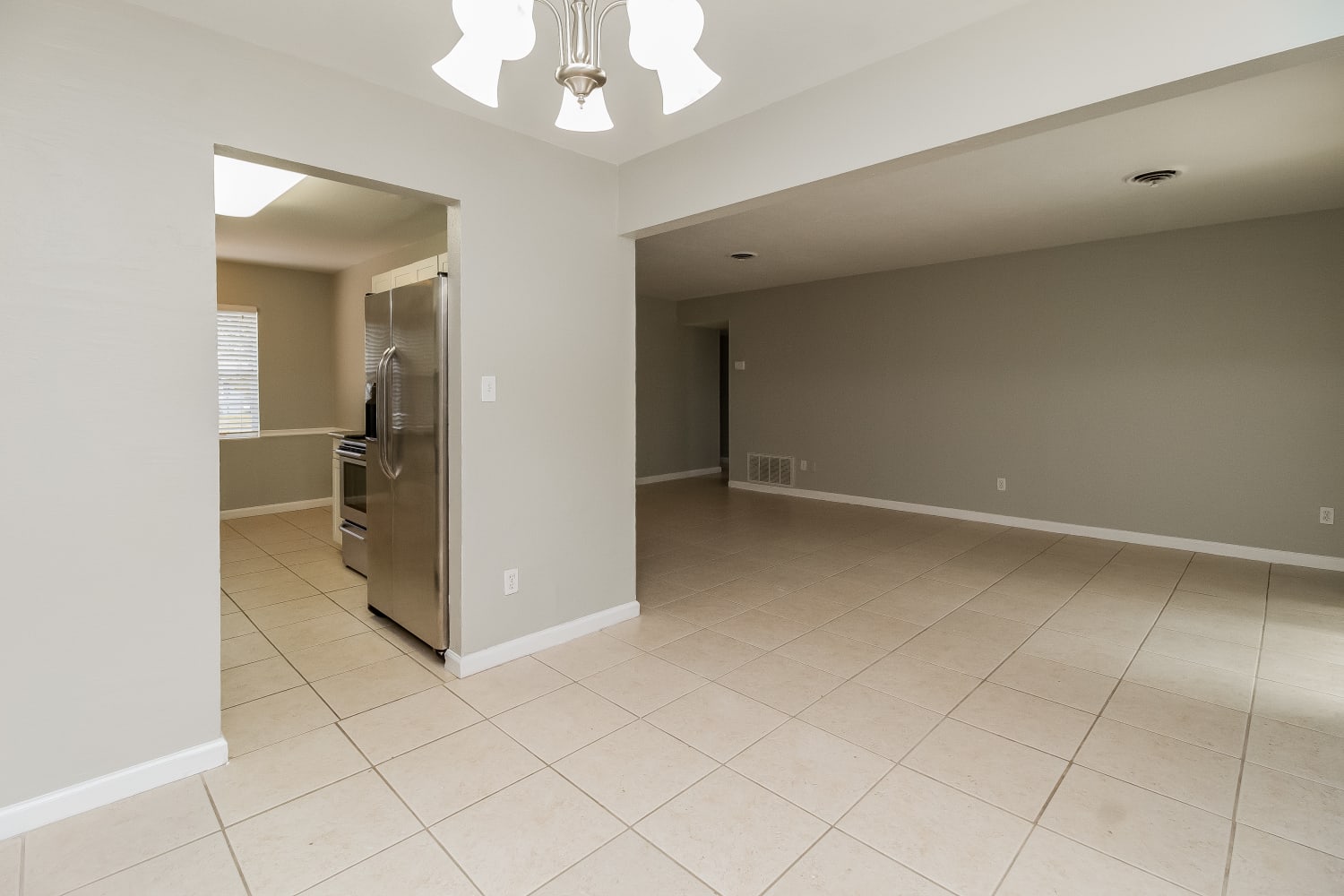 3362 Bougainvillea Dr photo 5
