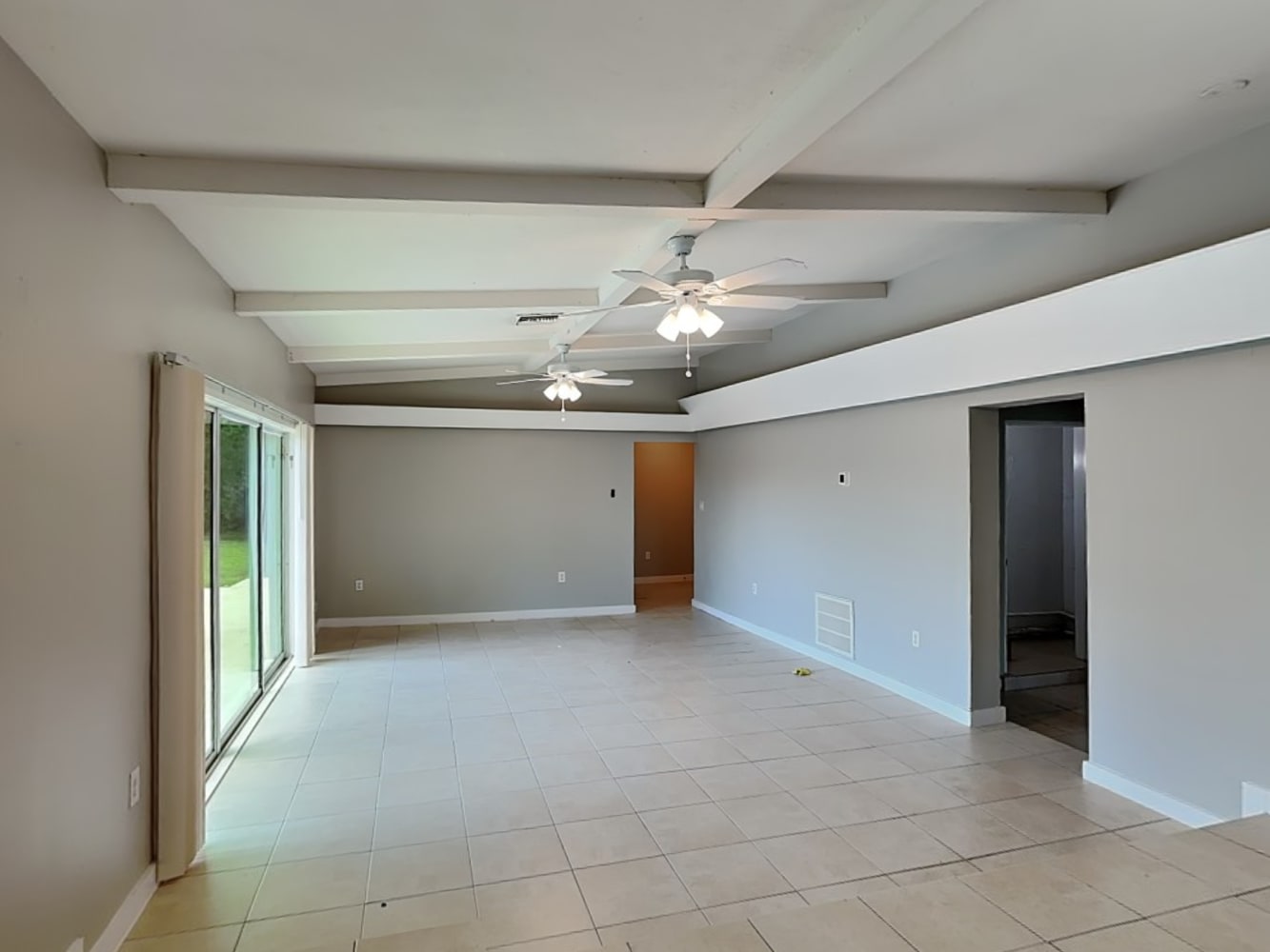 339 Pearl Ave photo 4