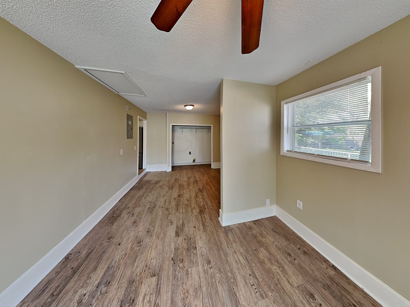 340 Micanopy Ct photo 4