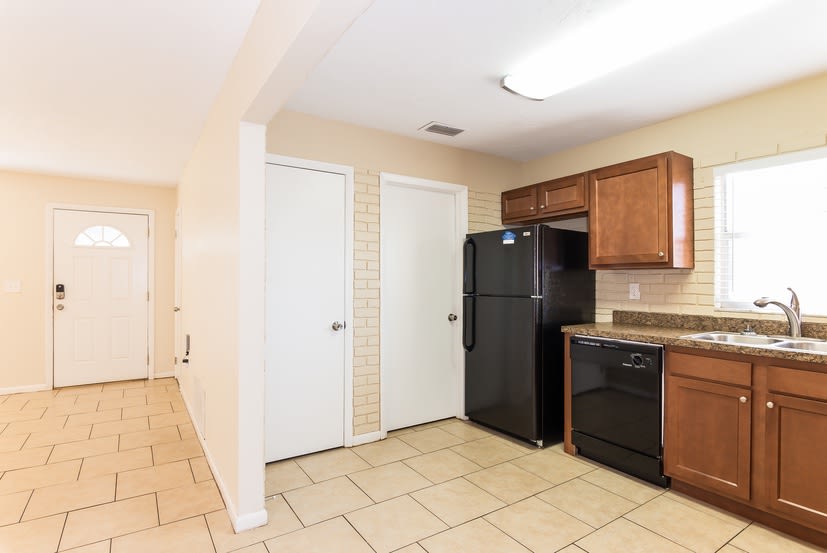 3508 40th Ave W photo 4