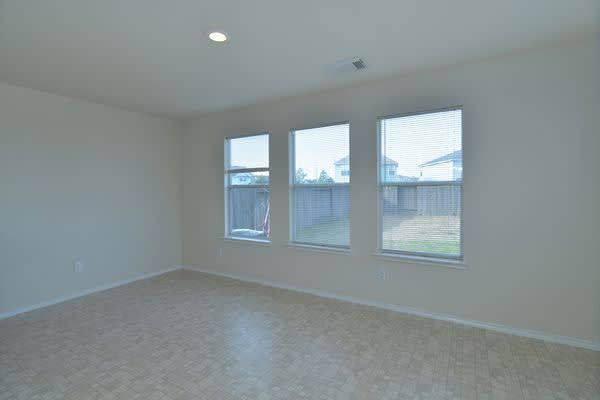 3515 Avalon Castle Dr photo 2