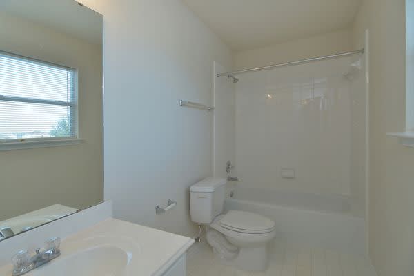 3515 Avalon Castle Dr photo 5