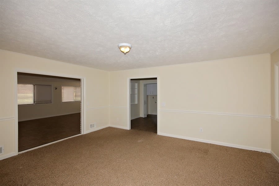 3572 Vicki Ln photo 3
