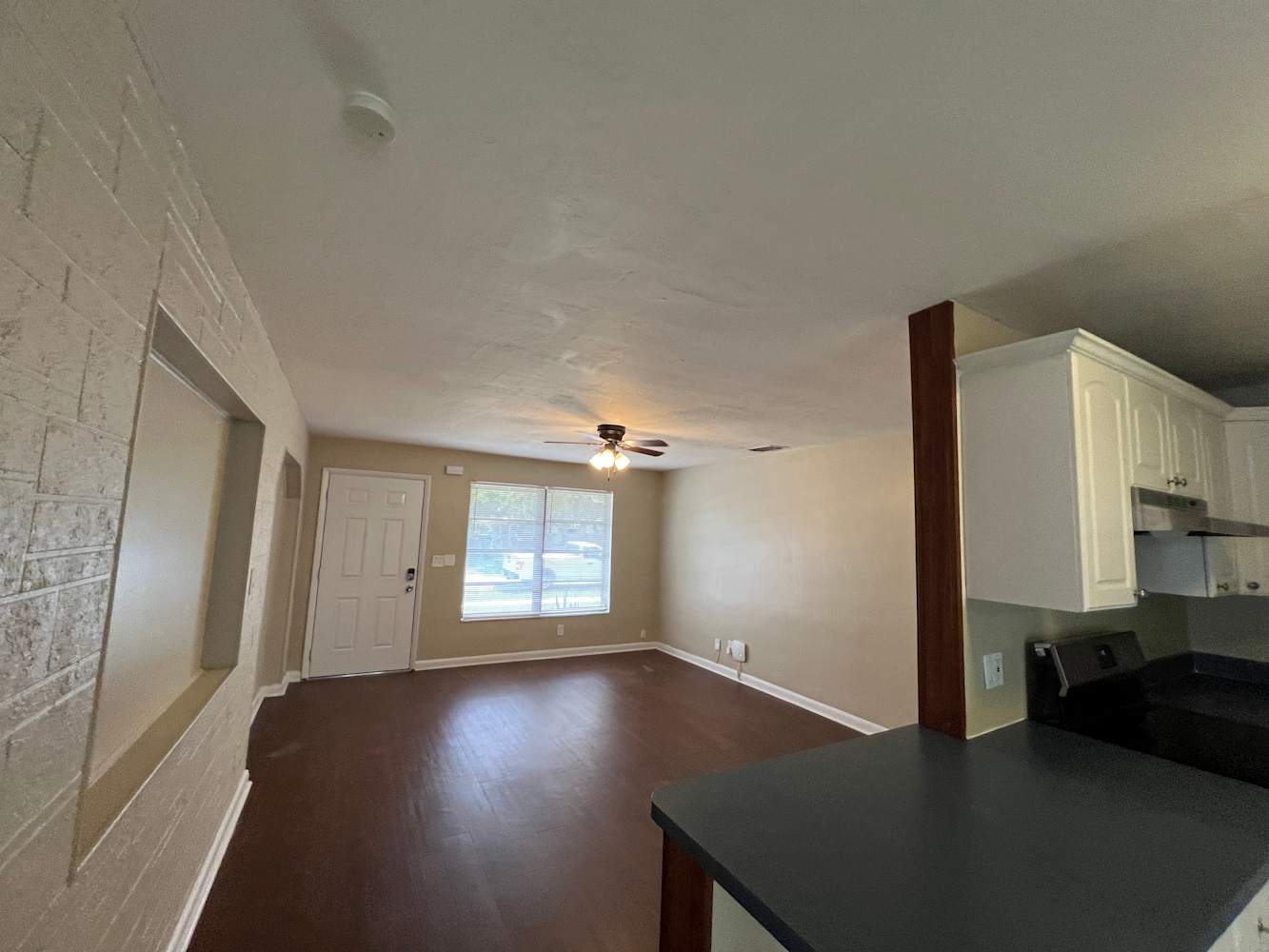3701 SW 58th Ter photo 4