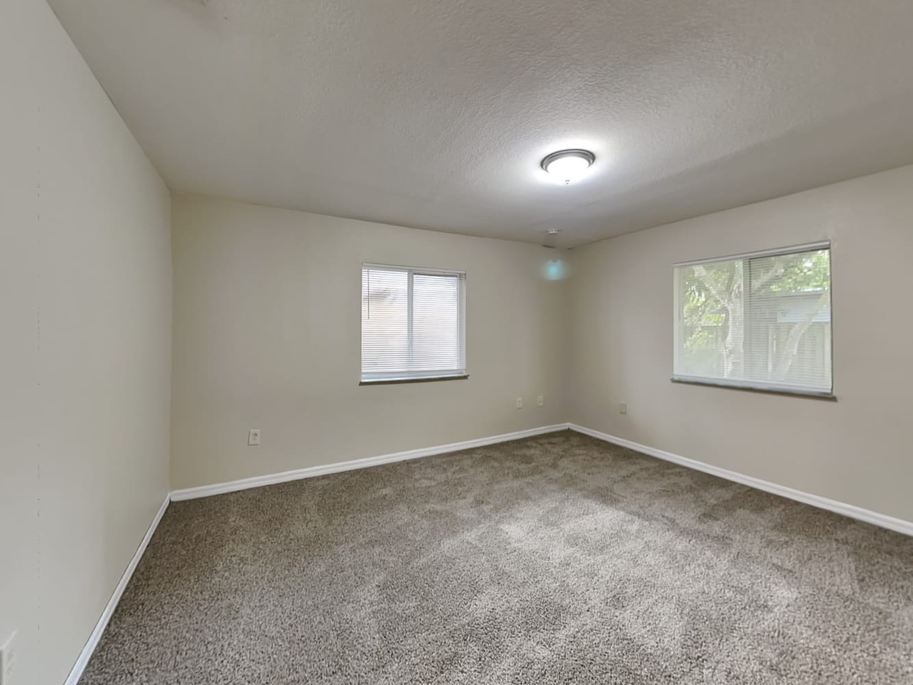 3746 NW 201st Ter photo 5