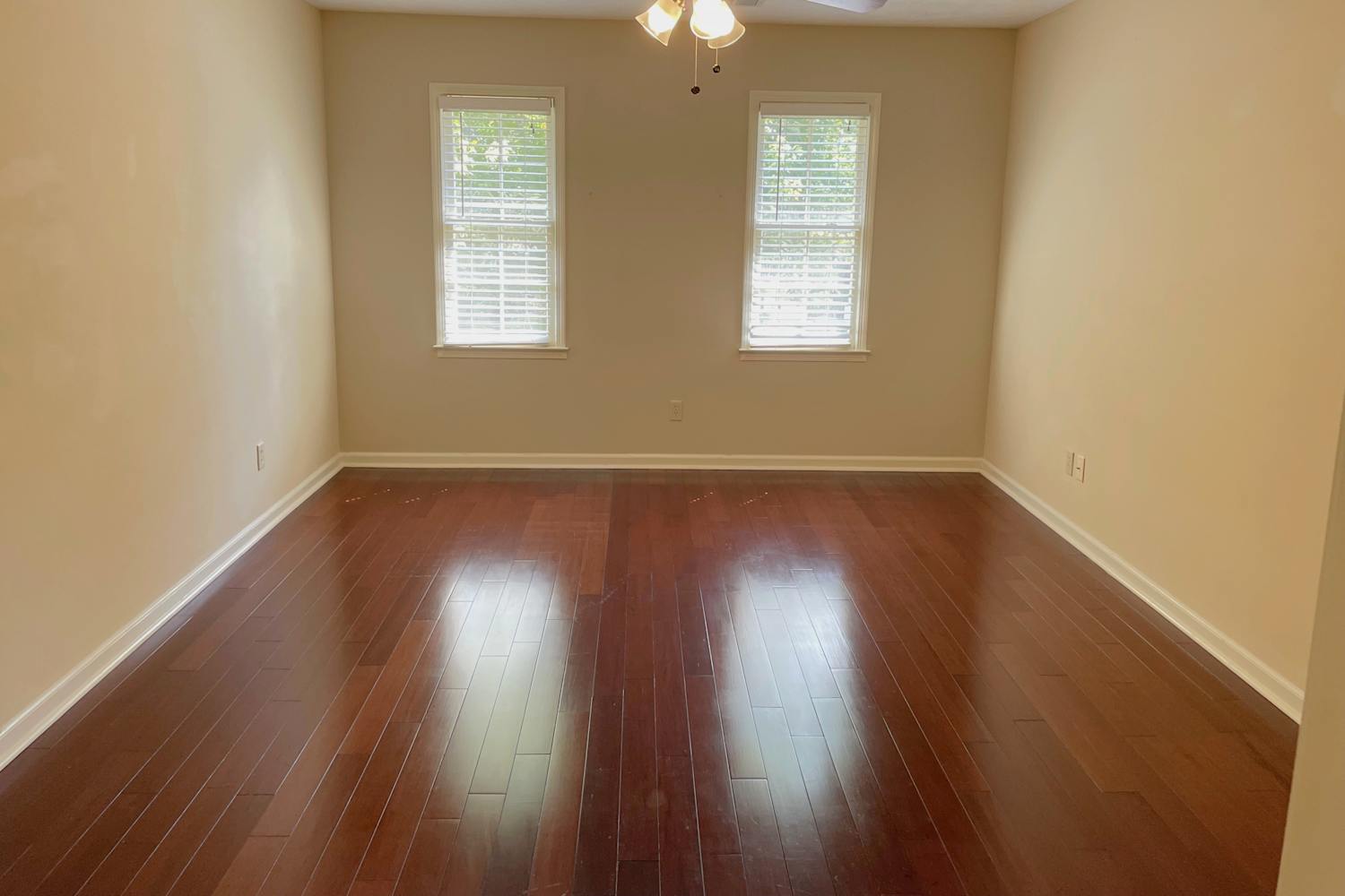 3761 Apple Way photo 4