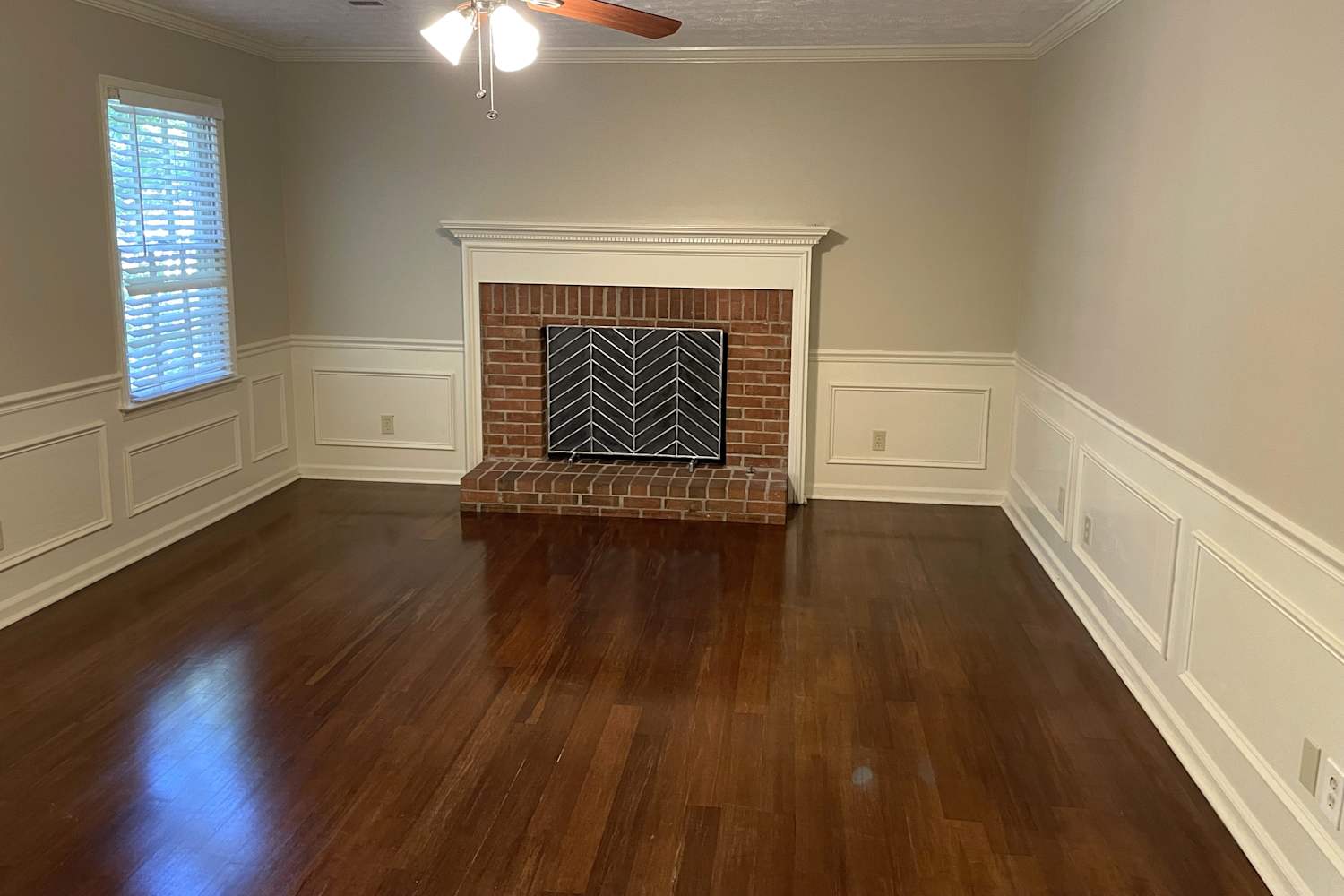 3761 Apple Way photo 3