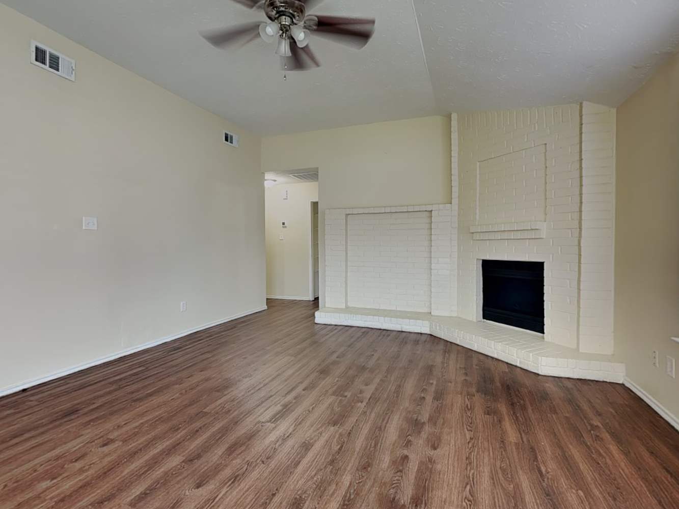 3902 Mattingham Dr photo 5
