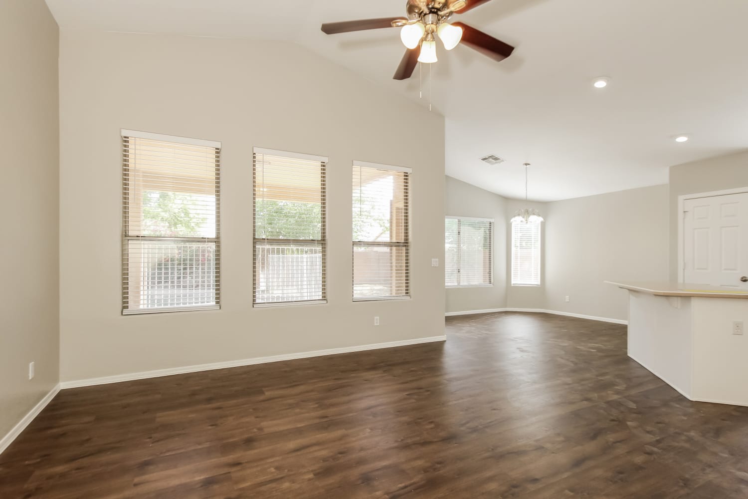3352 E Chickadee Road photo 3