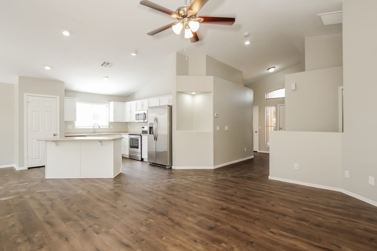3352 E Chickadee Road photo 4