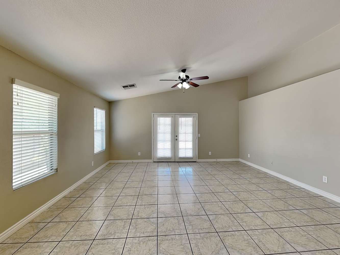1530 W Saint Anne Ave photo 5