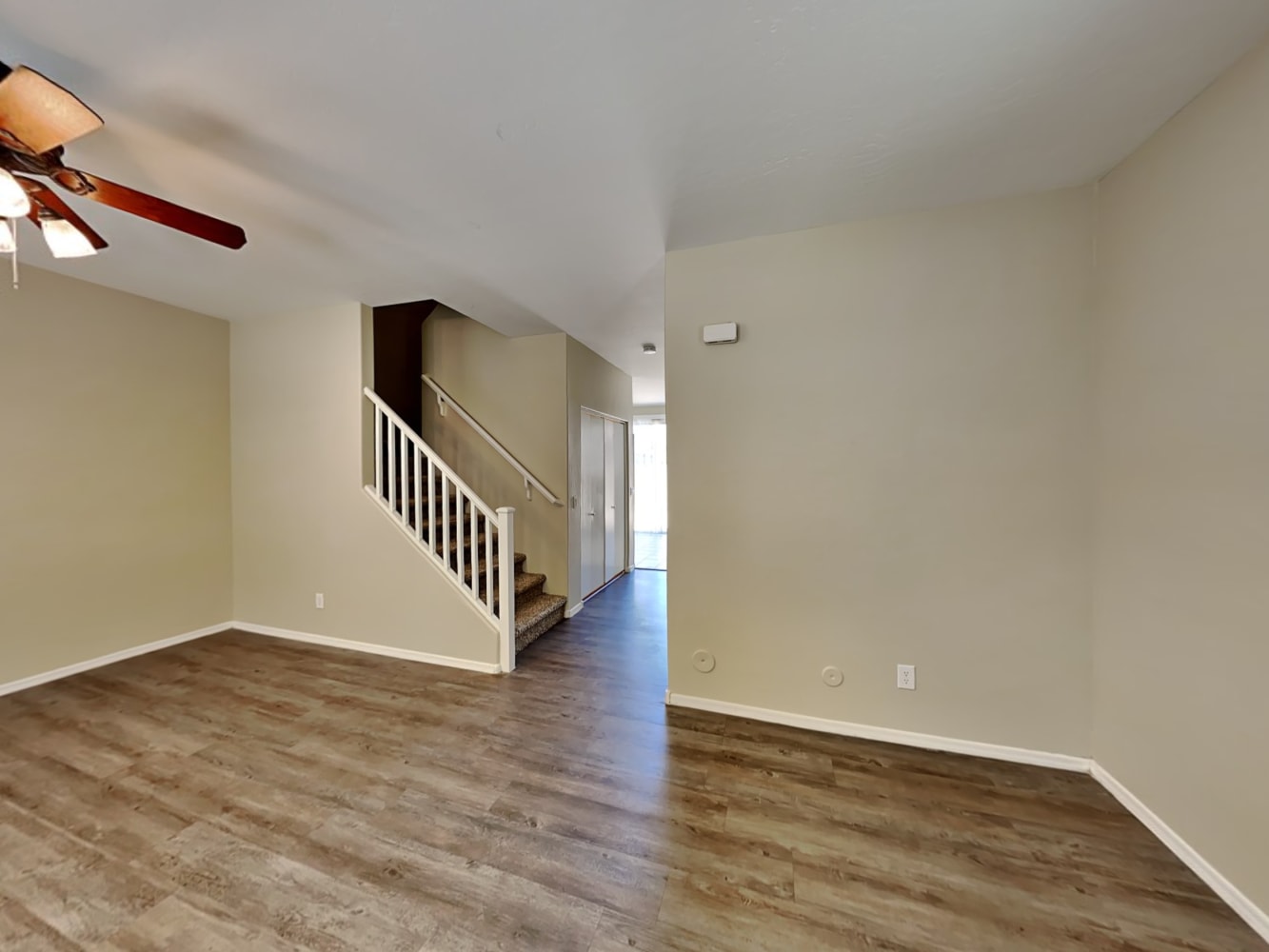 2812 S 100th Dr photo 5