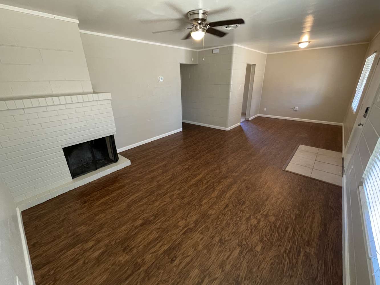 3354 Horseshoe Dr photo 5