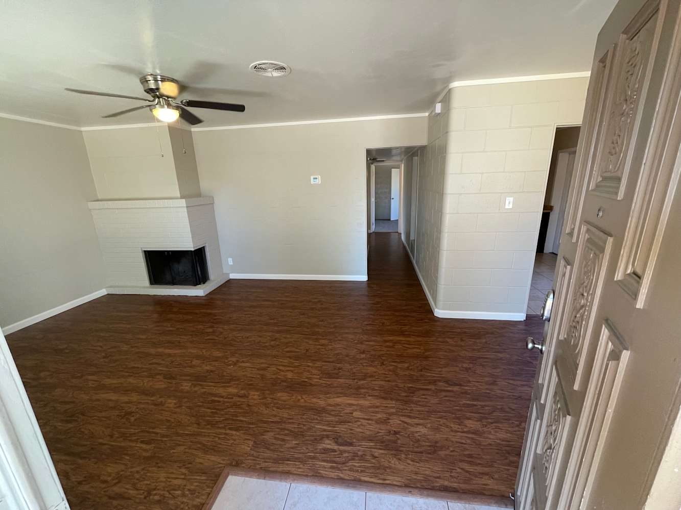 3354 Horseshoe Dr photo 4