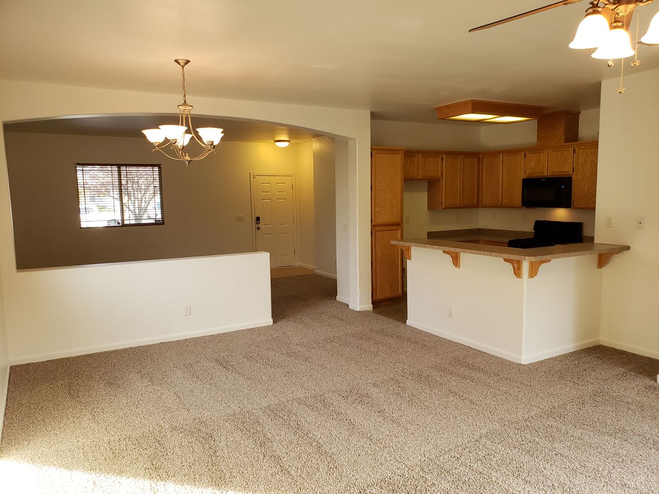 2232 Roberta Ave photo 5