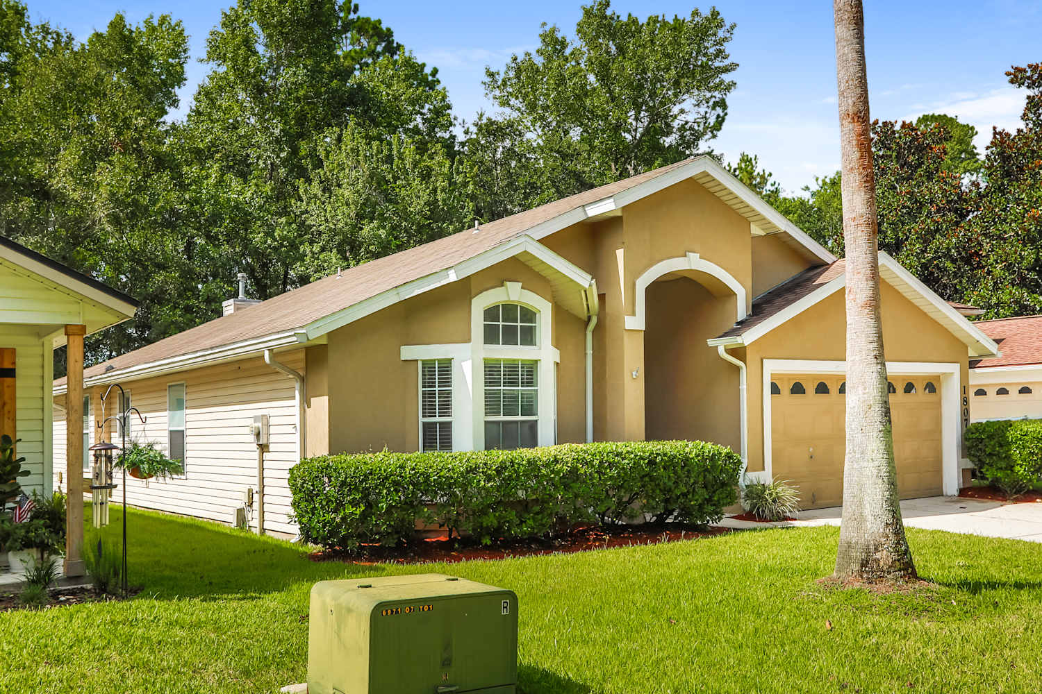 1807 Moss Creek Dr photo 3