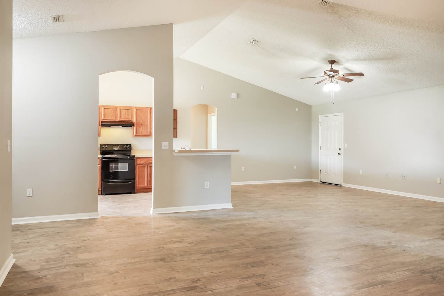 9785 Oxford Station Dr photo 5
