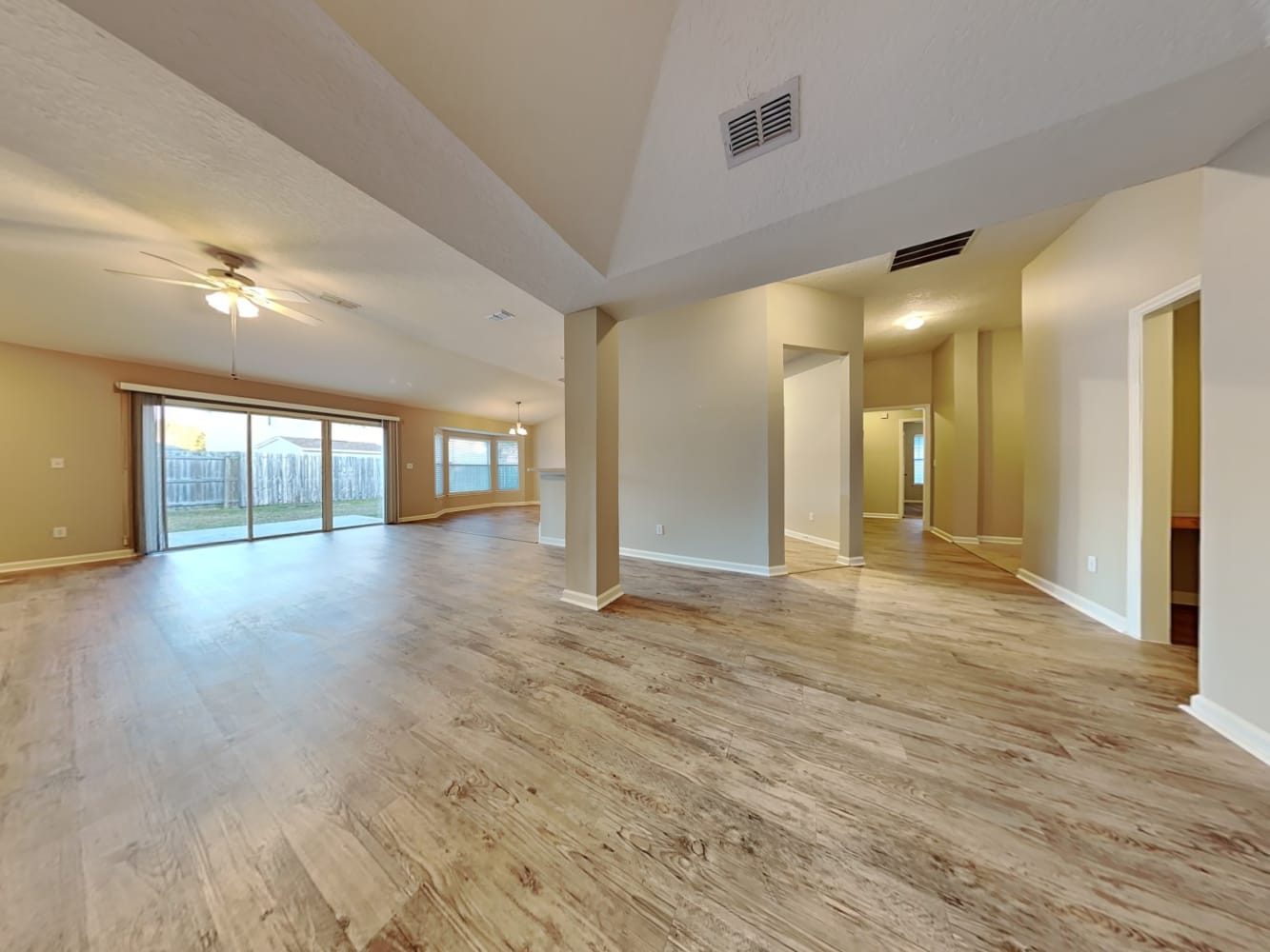 8621 Derry Dr photo 3